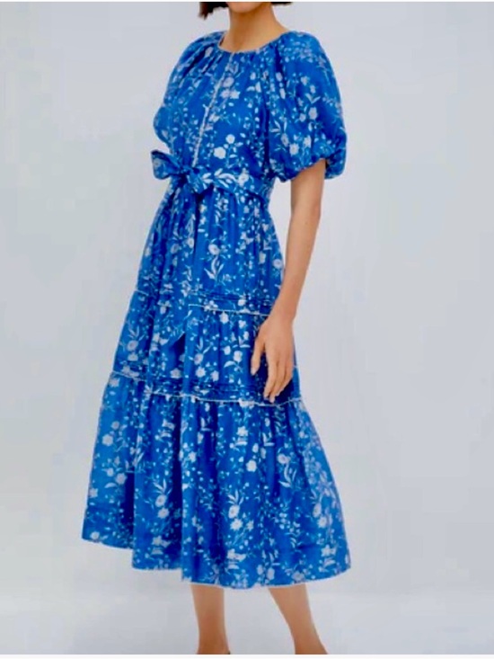 Tuckernuck Dresses & Skirts - Tuckernuck Blue Floral Tiered Midi Dress with Tie Waist